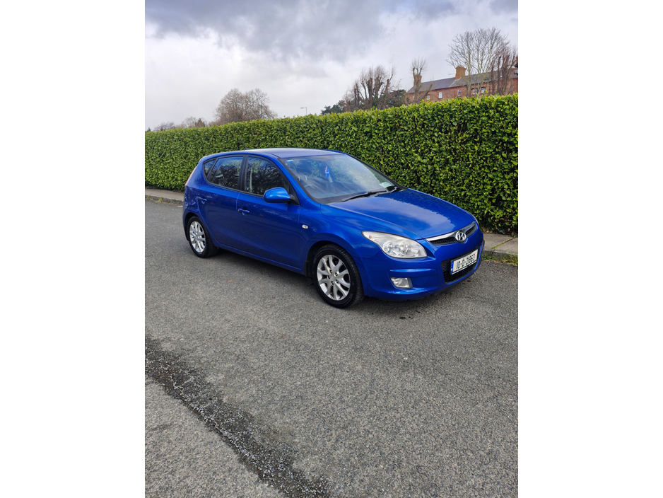 2010 Hyundai i30 - image 7