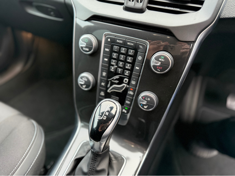 2019 Volvo V40 MOMENTUM - D4 2.0L DIESEL - AUTO - 12M WARRANTY - CAR: 1616