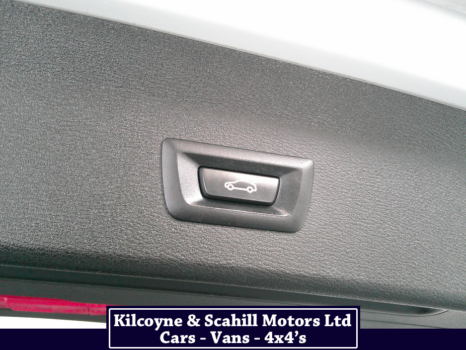 2018 BMW X1 - image 22