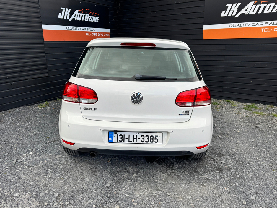 2013 Volkswagen Golf - image 5