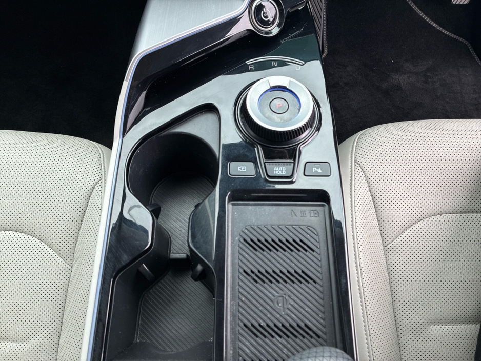 2022 Kia EV6 - image 17