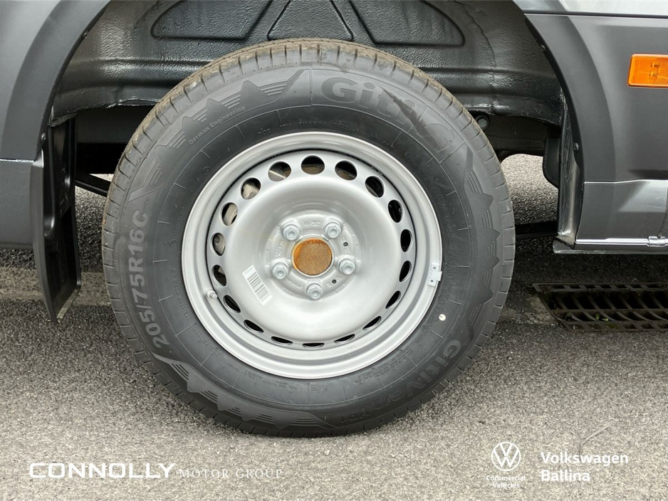 2026 Volkswagen Crafter T 30 MWB HR 140HP 8 Auto *In Stock* €40,765