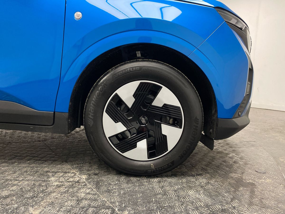 2026 Ford Transit Courier - image 5