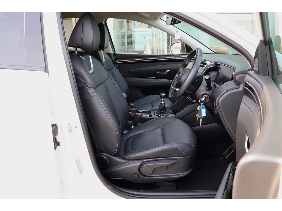 2023 Hyundai Tucson - image 8