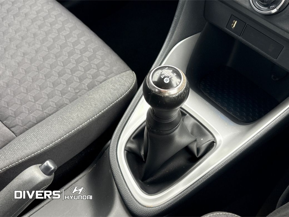 2022 Toyota Yaris Luna Sport €19,495