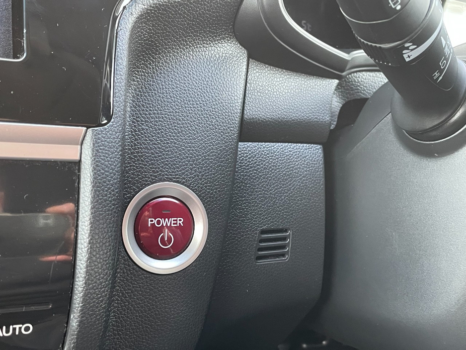 2015 Honda Fit - image 18