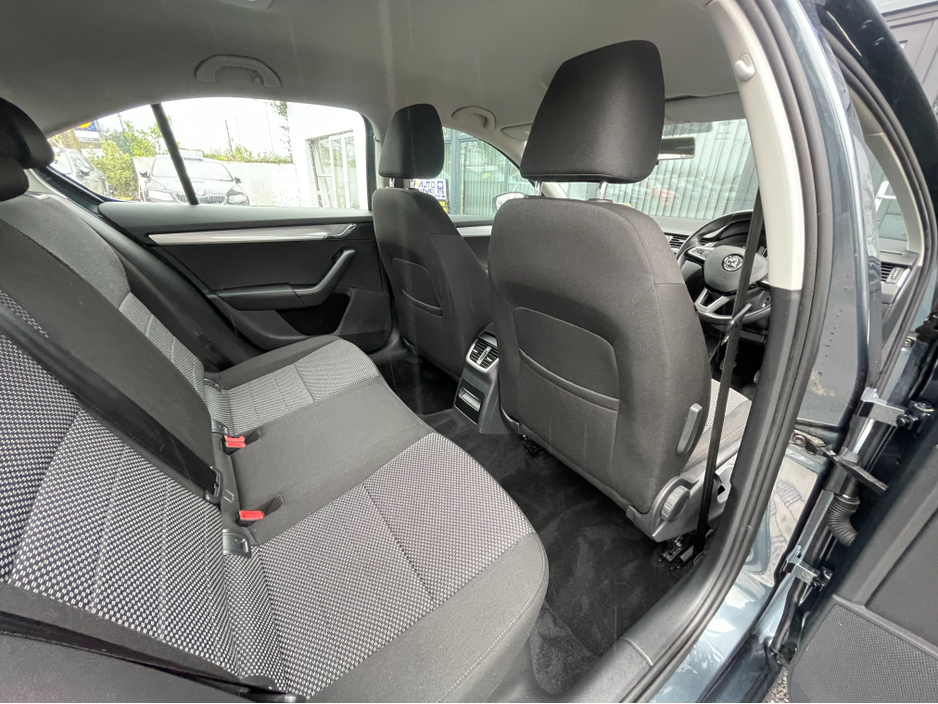 2017 Skoda Octavia AMBITION 1.0 TSI 115HP 4DR €13,250