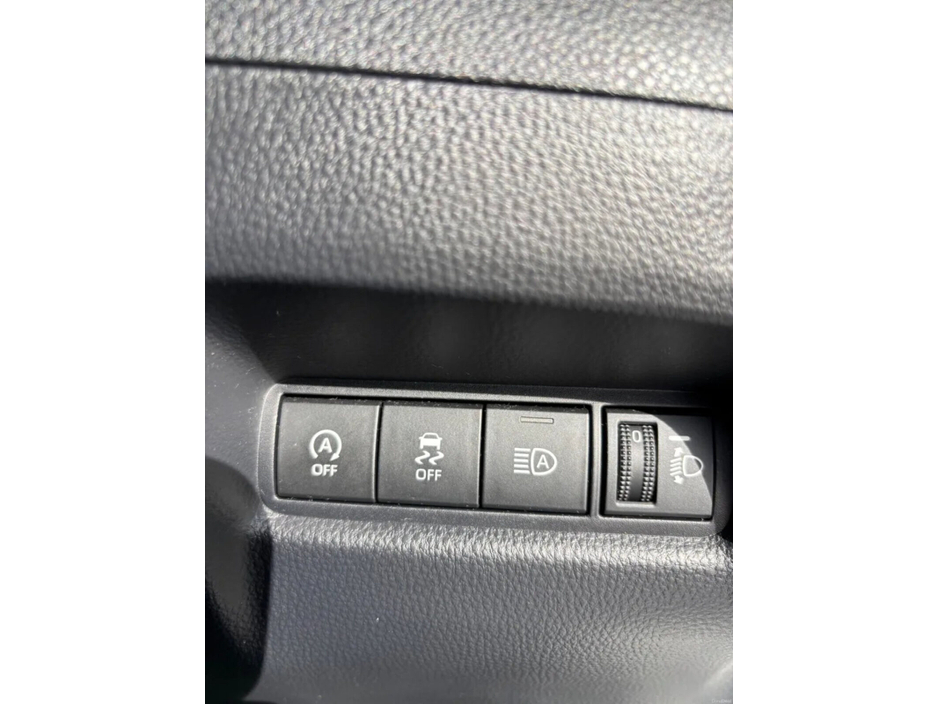 2022 Toyota Aygo - image 18