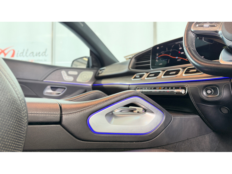 2022 Mercedes-Benz GLE Class - image 7