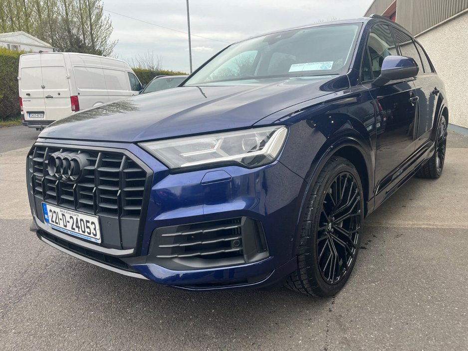 2022 Audi Q7 - image 7