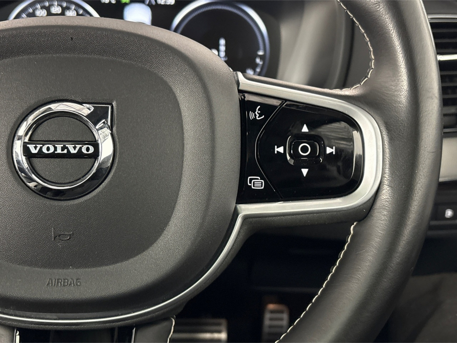 2021 Volvo XC90 - image 40