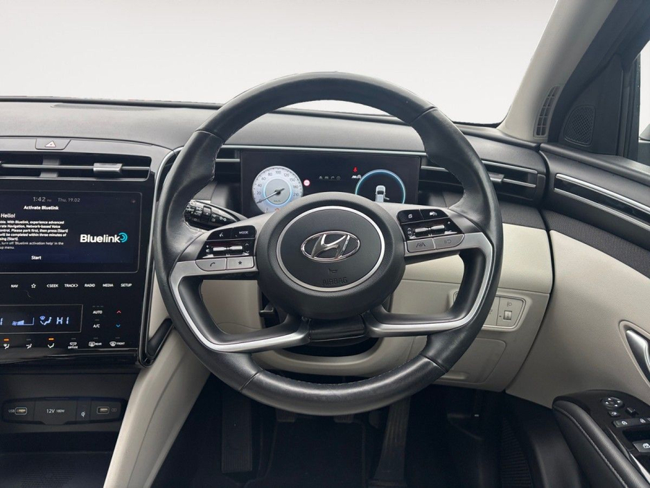 2022 Hyundai Tucson - image 12