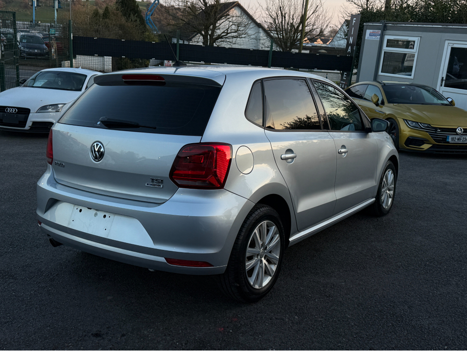 2016 Volkswagen Polo - image 4