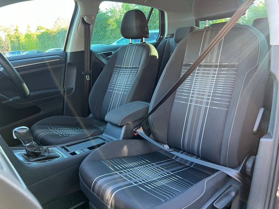 2015 Volkswagen Golf LOUNGE EDITION 1.2 TSI AUTO // NEW 19" R-LINE ALLOYS // REVERSE CAMERA // NEW NCT 03/27 €14,900