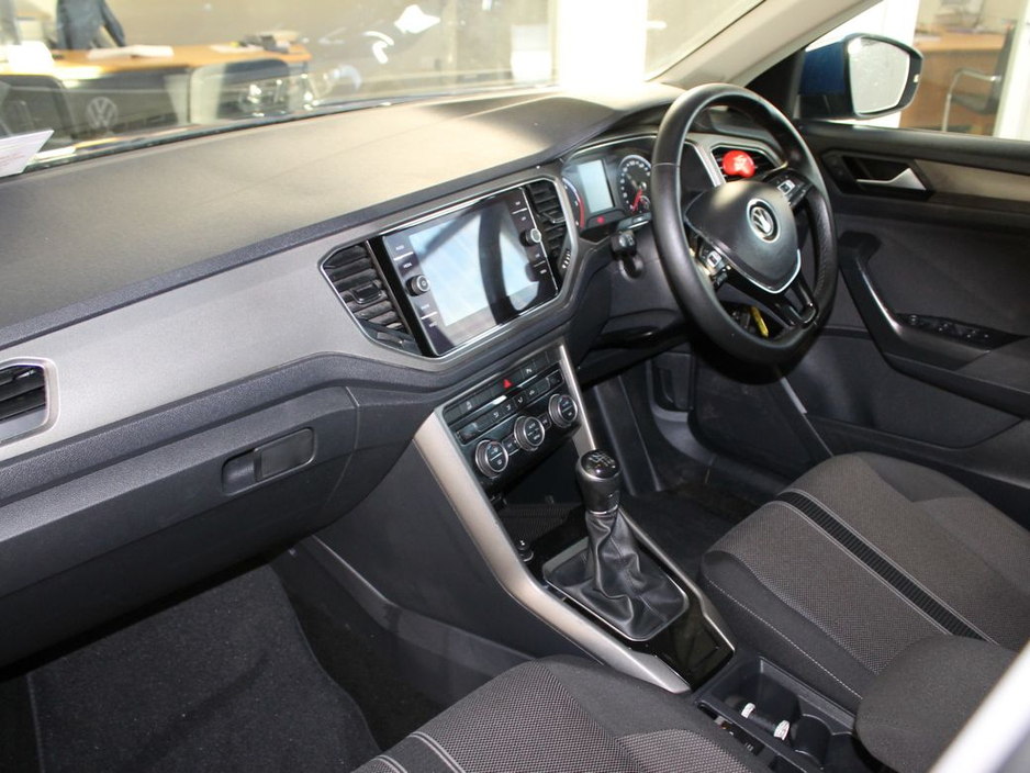 2021 Volkswagen T-Roc Design 2.0 TDI M6F 115HP 5DR €24,999