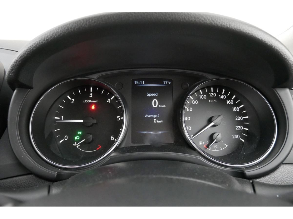 2018 Nissan Pulsar - image 18