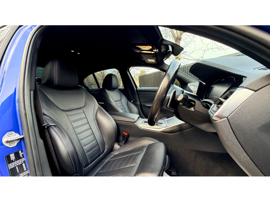 2020 BMW 3 Series 2020 (202)  BMW 330e M-SPORT  290BH €24,999