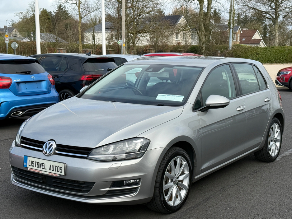 2015 Volkswagen Golf - image 6