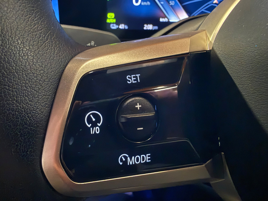 2023 BMW iX - image 15