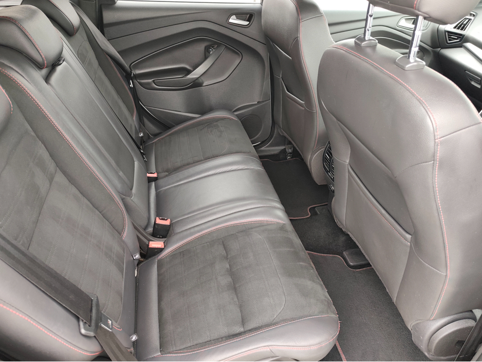 2018 Ford Kuga - image 8