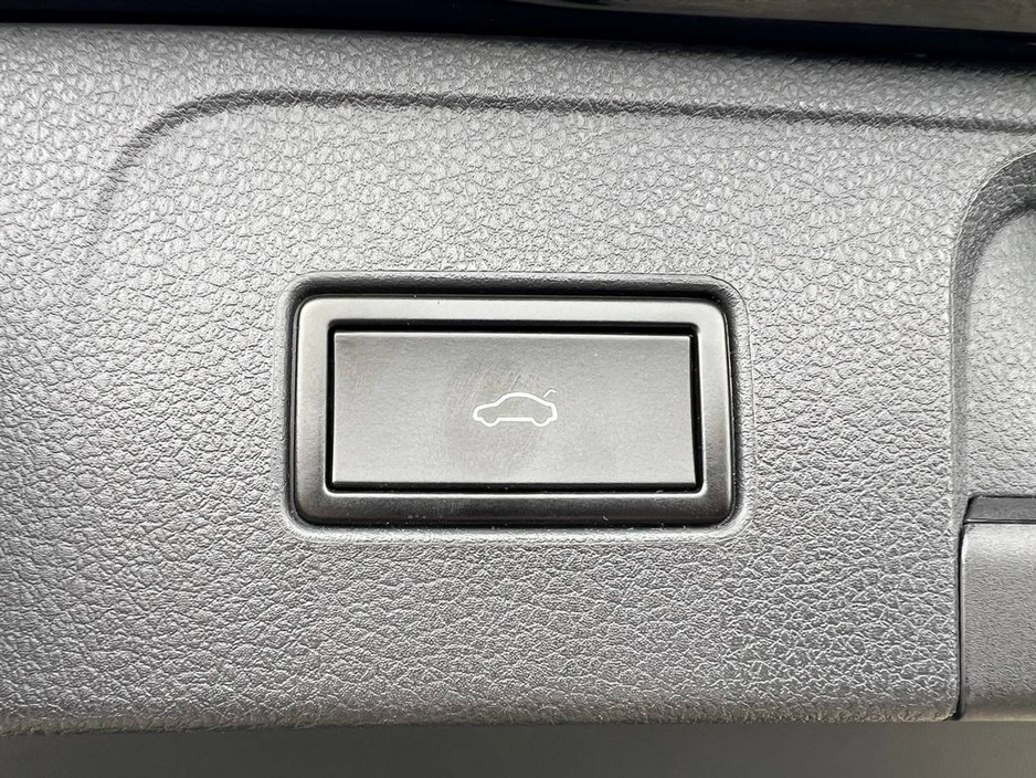 2018 Volkswagen Passat VARIANT HIGHLINE 2.0 TDI * HUGE SPEC * // LEATHER INTERIOR // 360 PARKING CAMERA // APPLE CARPLAY/ANDROID AUTO €22,950