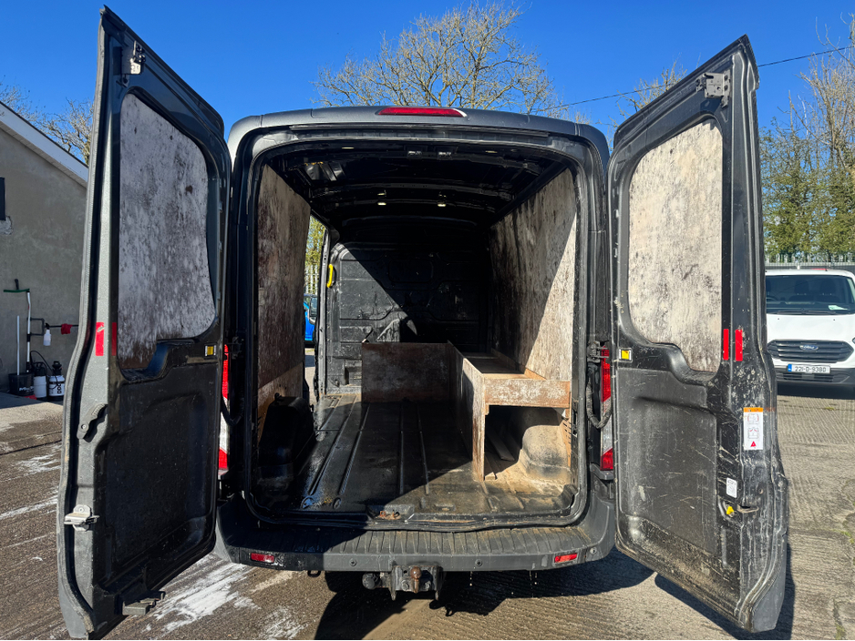 2018 Ford Transit - image 8