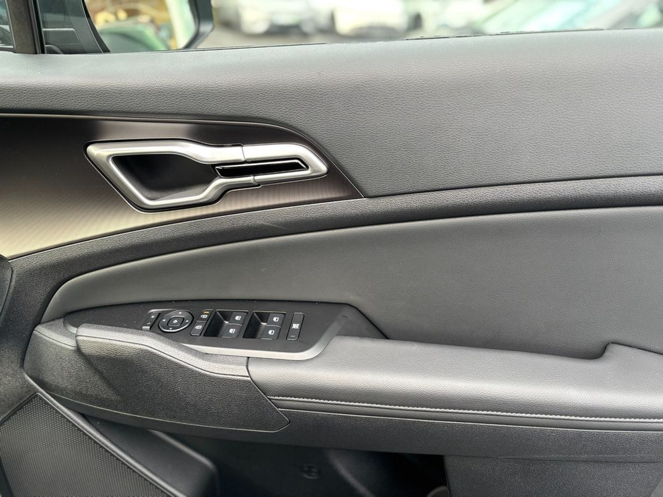 2026 Kia Sportage - image 13