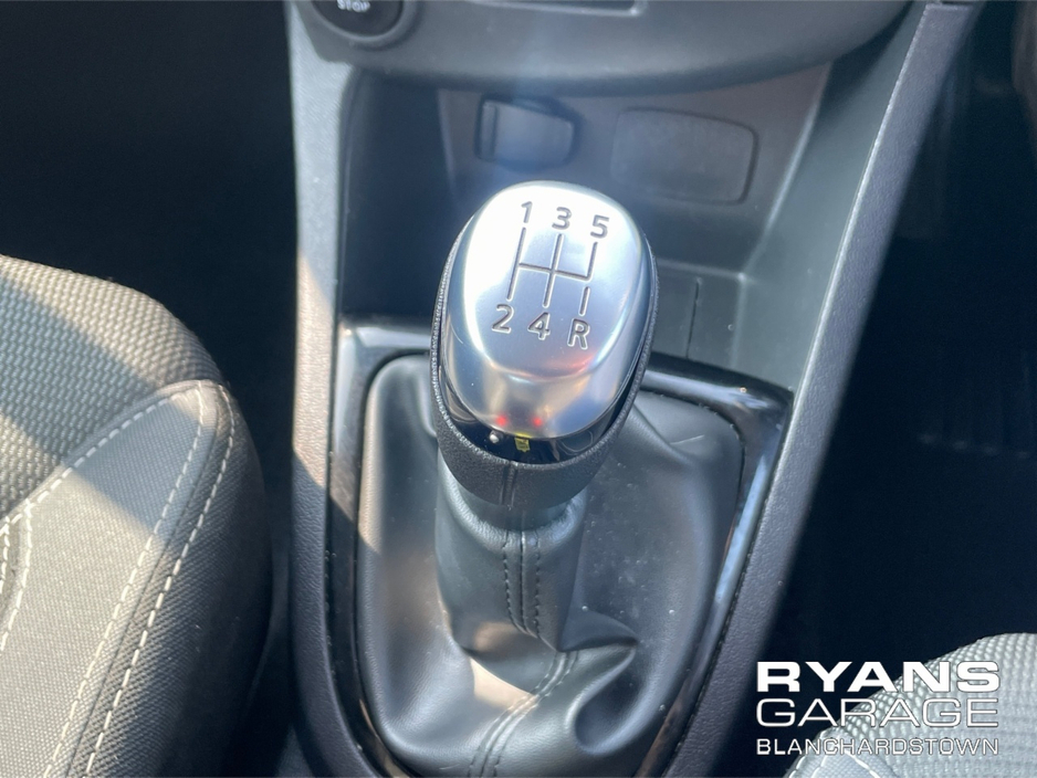 2019 Renault Clio - image 23