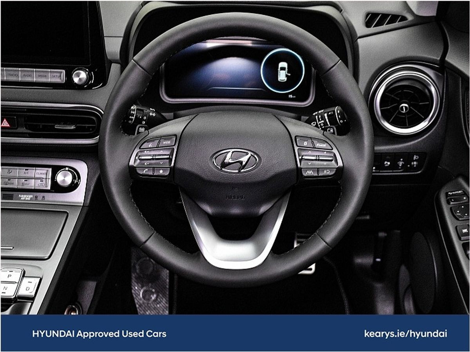 2023 Hyundai Kona EV Premium 64 kWh €23,777