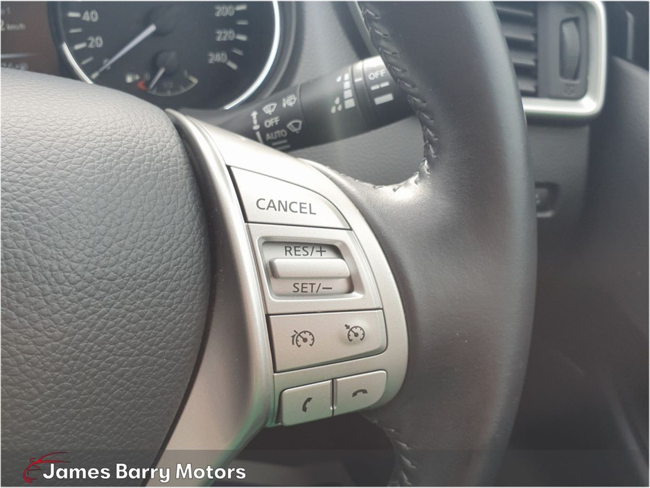 2015 Nissan Qashqai - image 22