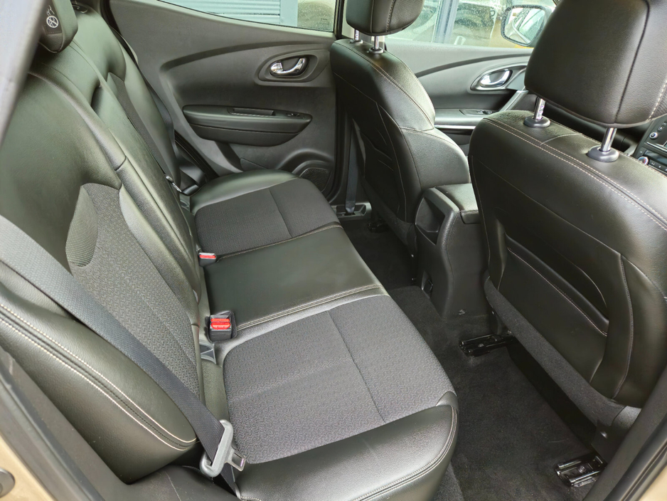 2016 Renault Kadjar - image 10