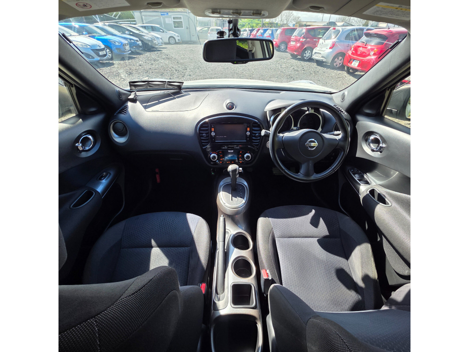 2015 Nissan Juke - image 18