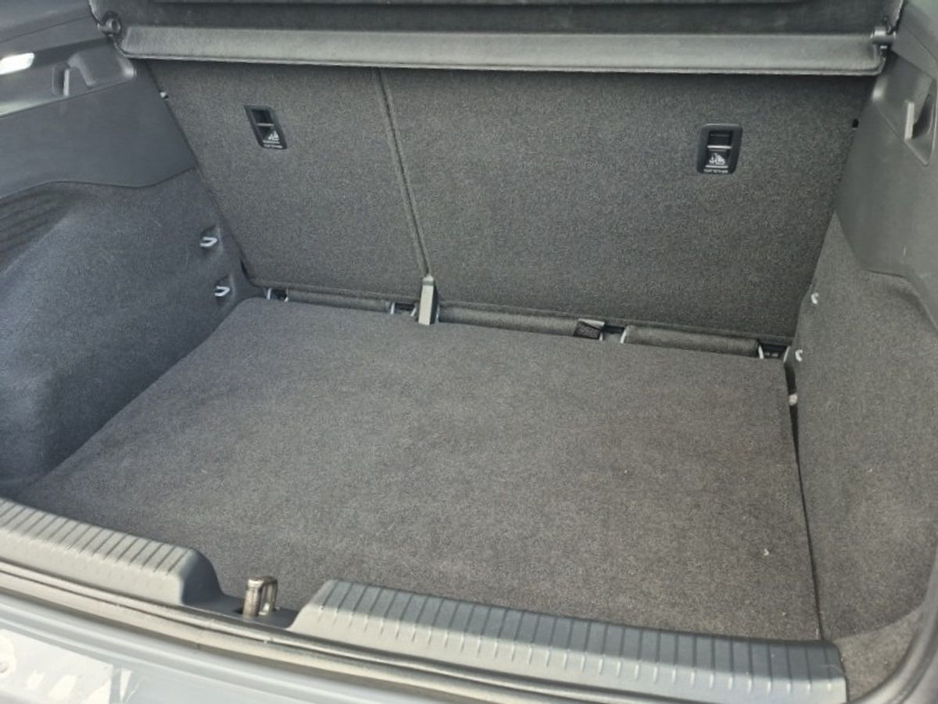 2023 Cupra Born - image 11