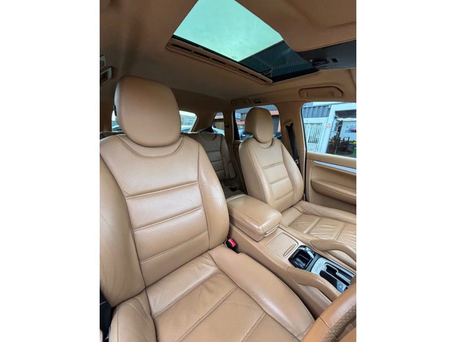 2007 Porsche Cayenne  €10,000