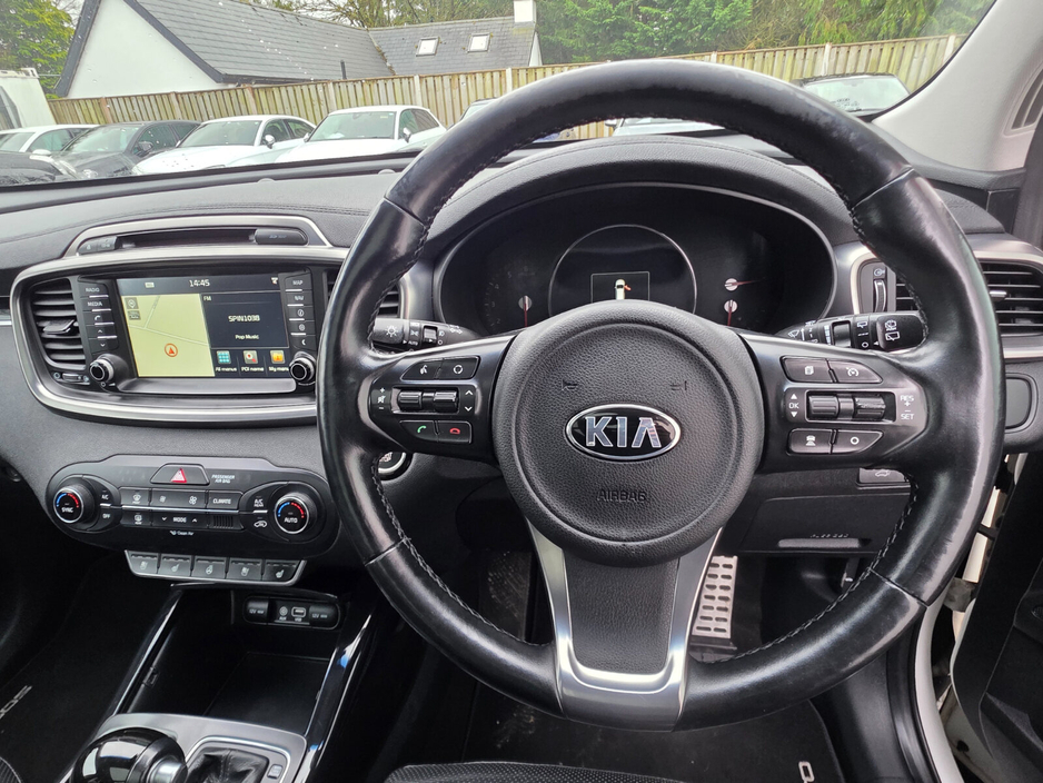 2016 Kia Sorento - image 24
