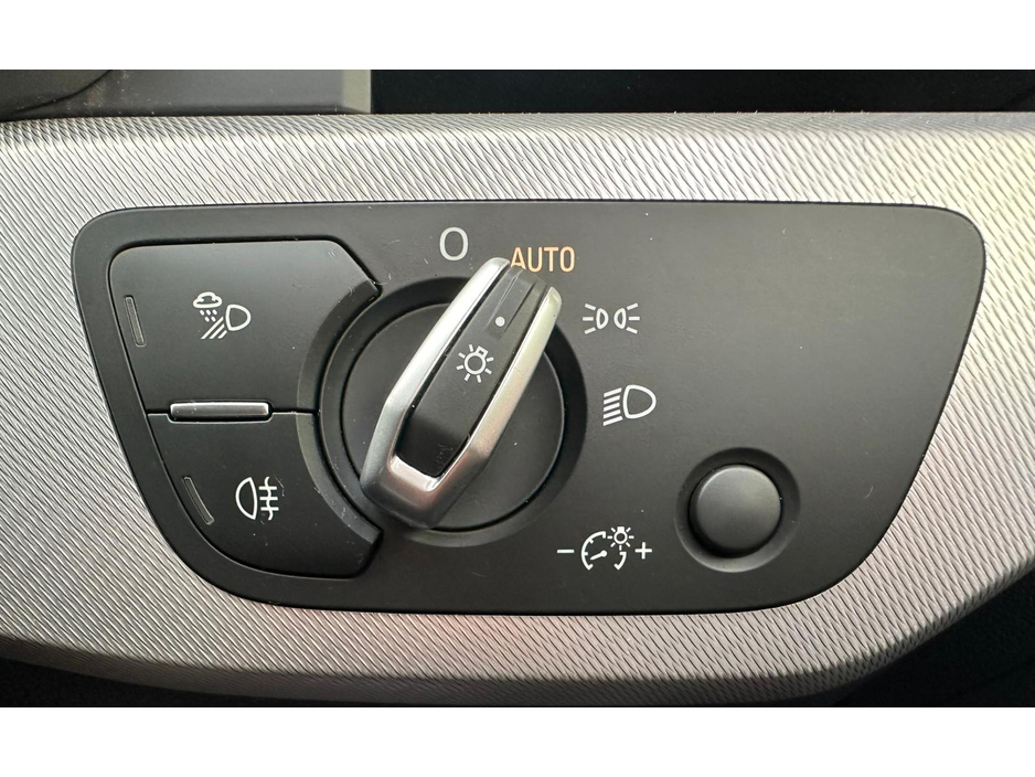 2018 Audi A4 2.0 TDI S TRONIC SPORT ULTRA 190PS SERVICE HISTORY €19,900