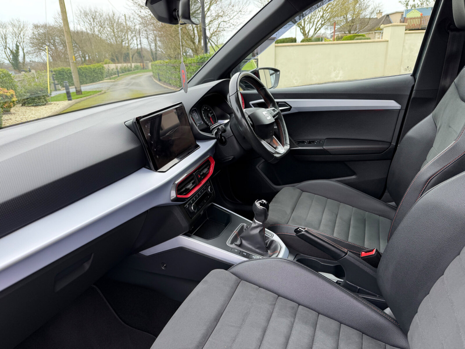 2023 SEAT Arona 1.0TSI 110hp FR €21,950