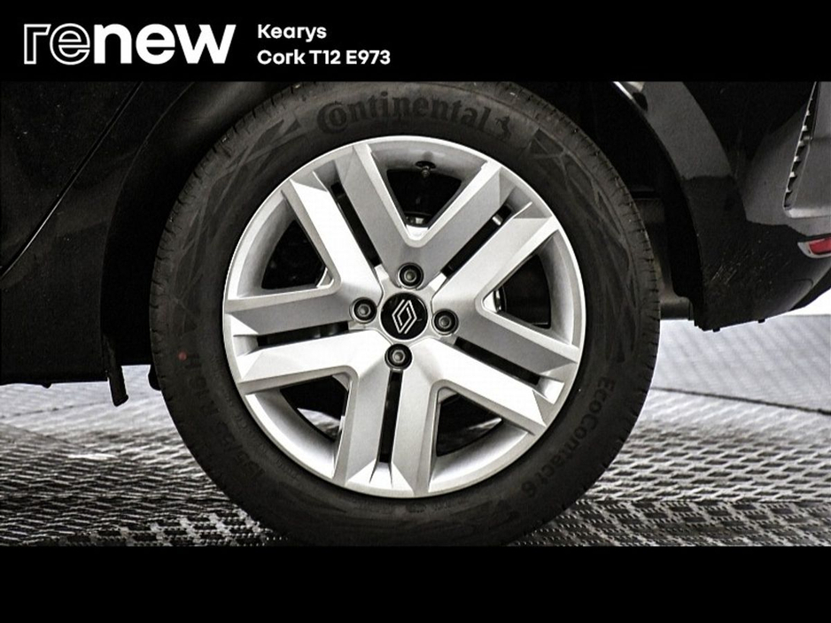 2025 Renault Clio - image 9