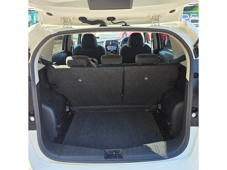 2016 Nissan Note 1.2 5dr. SV 16 inch alloys €9,950