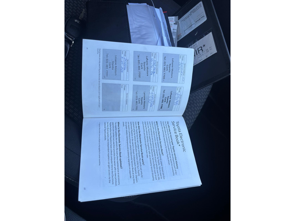 2015 Toyota Corolla - image 7