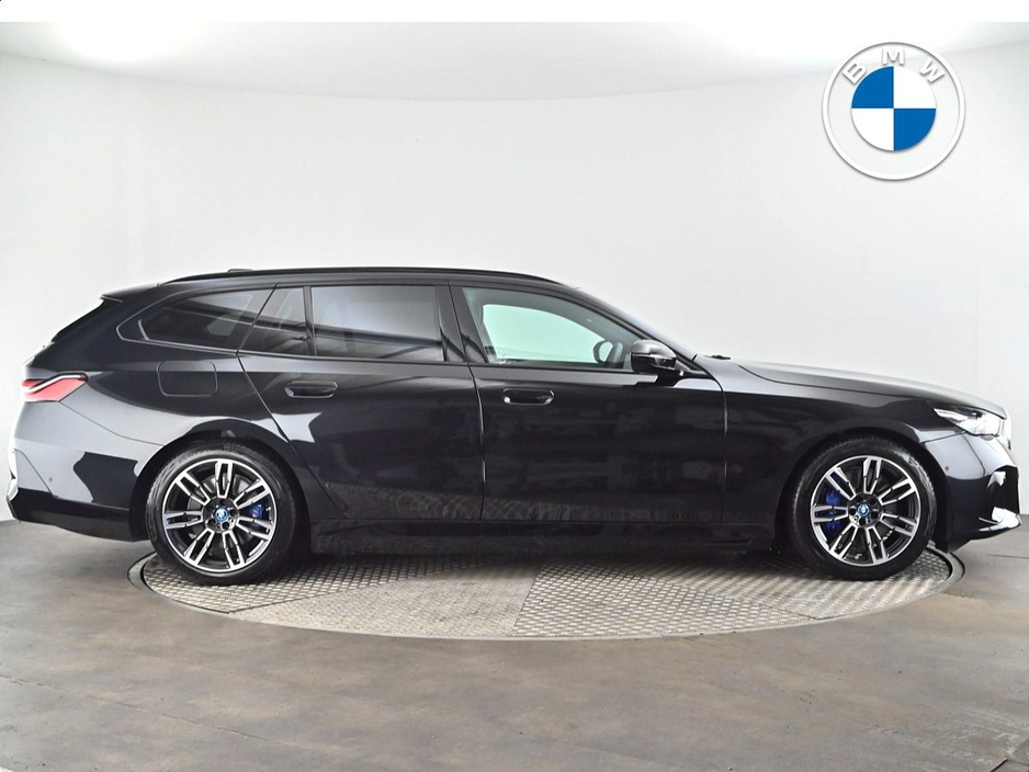 2025 BMW i5 - image 24