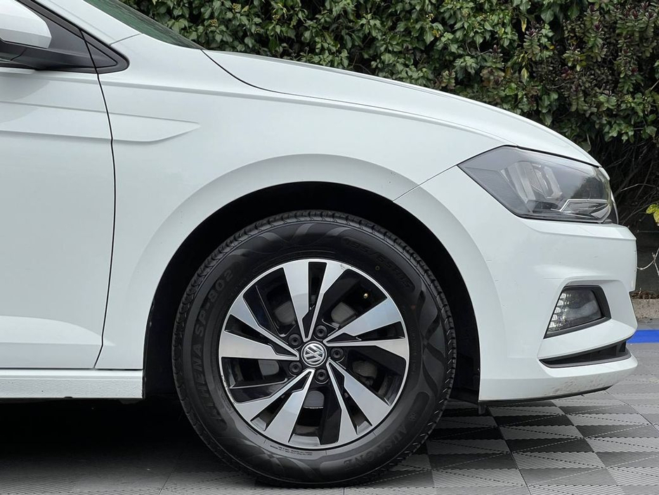 2018 Volkswagen Polo - image 9