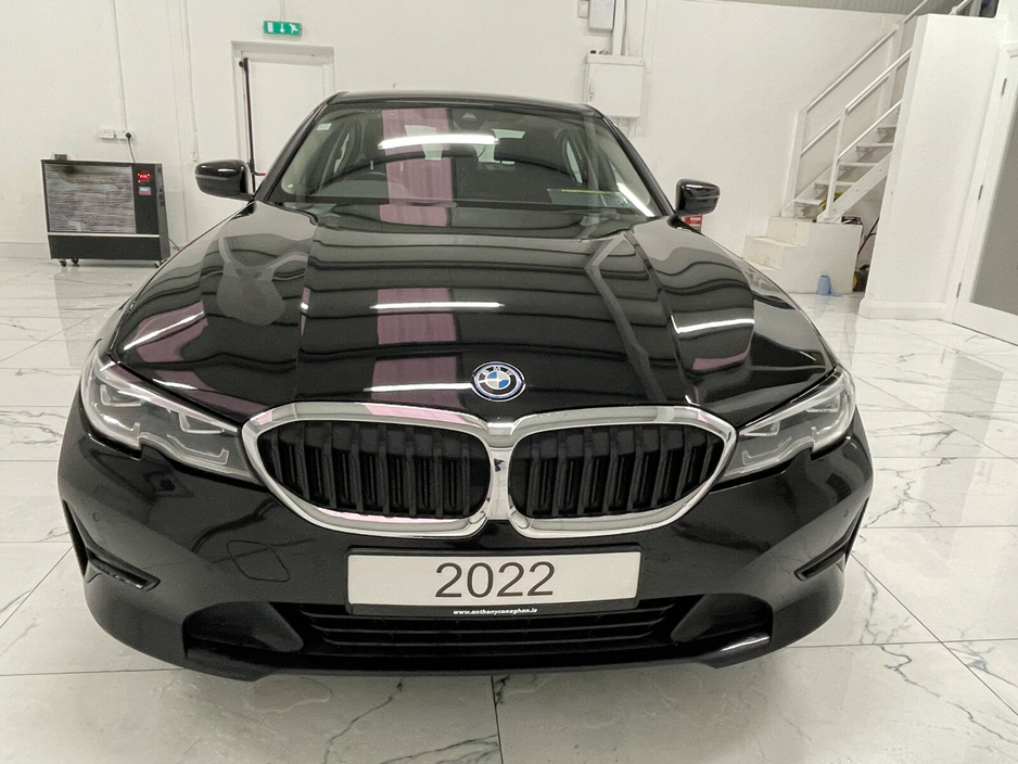 2022 BMW 3 Series  €23,995