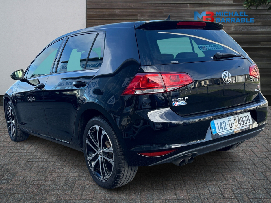 2014 Volkswagen Golf - image 3