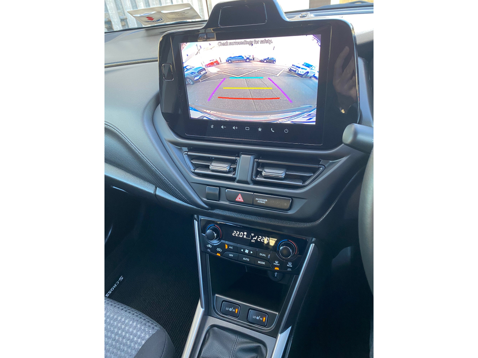 2025 Suzuki S-CROSS 1.4 B/JET HYBRID MOTIO €33,000