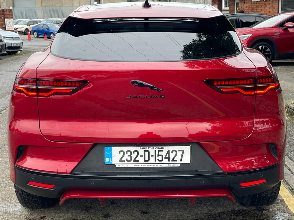 2023 Jaguar I-Pace - image 10