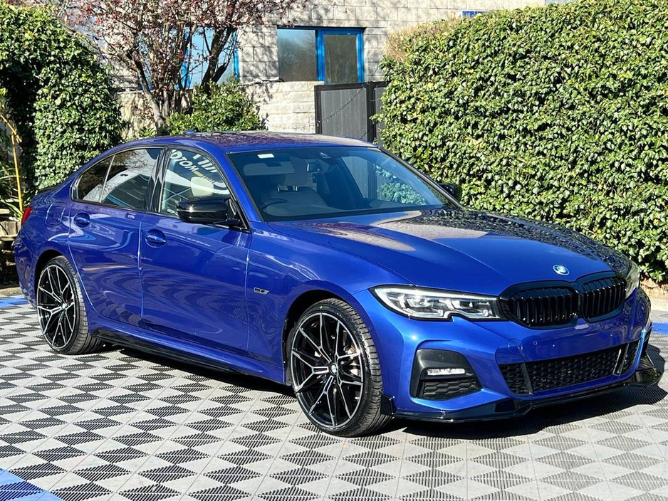 2022 BMW 3 Series - image 15