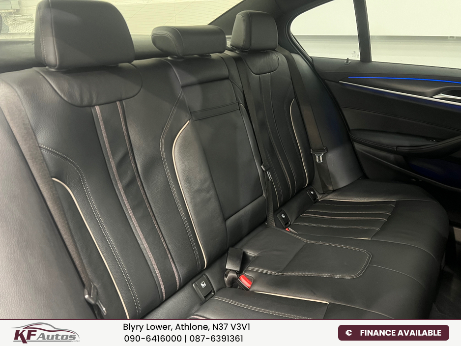 2022 BMW 5 Series - image 14