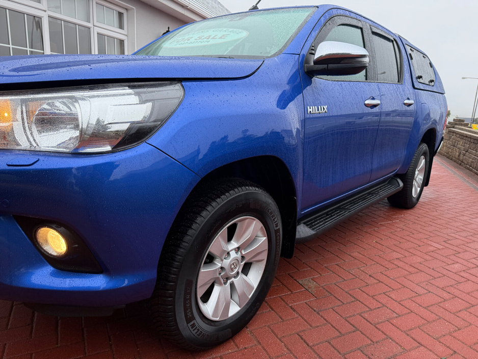 2020 Toyota Hilux - image 22