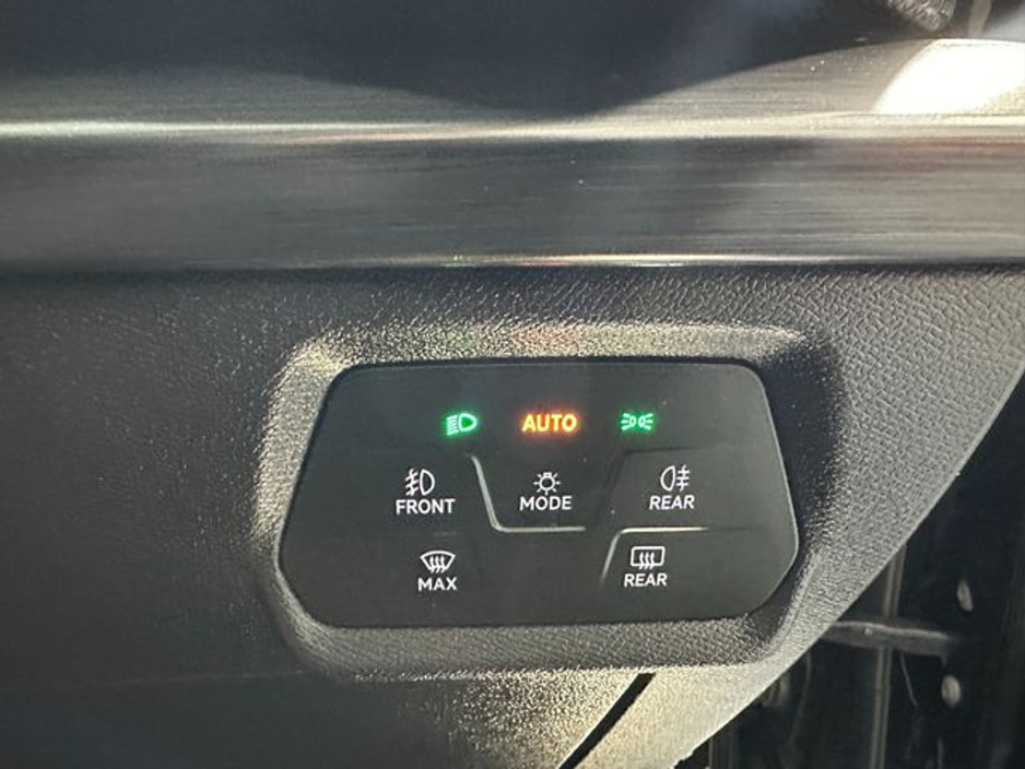 2023 Cupra Leon - image 22